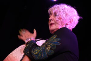 MUJERES DE CENIZA